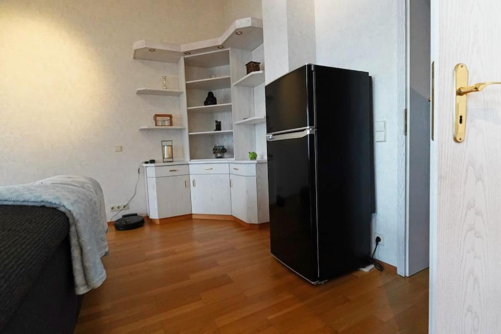 Grosse, Helle Wohnung Fuer Bis Zu 6 Personen Вайнхайм Экстерьер фото
