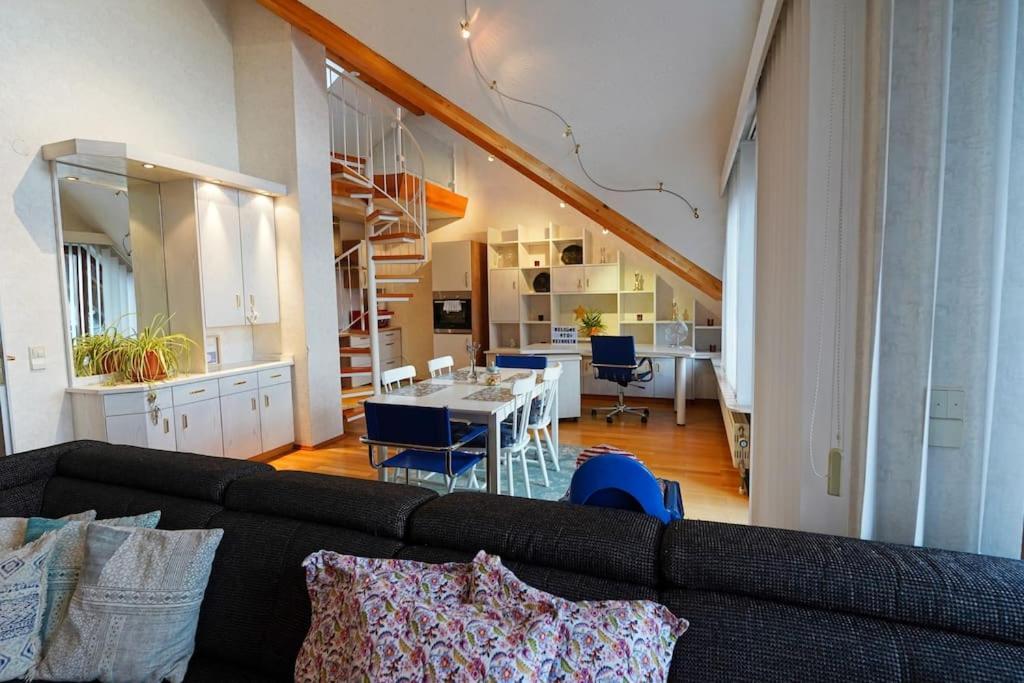 Grosse, Helle Wohnung Fuer Bis Zu 6 Personen Вайнхайм Экстерьер фото